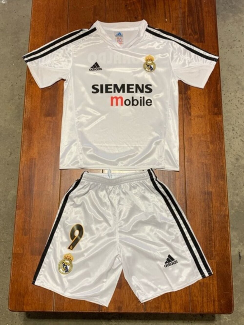 🌞⚽⚽ Retro Real Madrid 04/05 Jersey